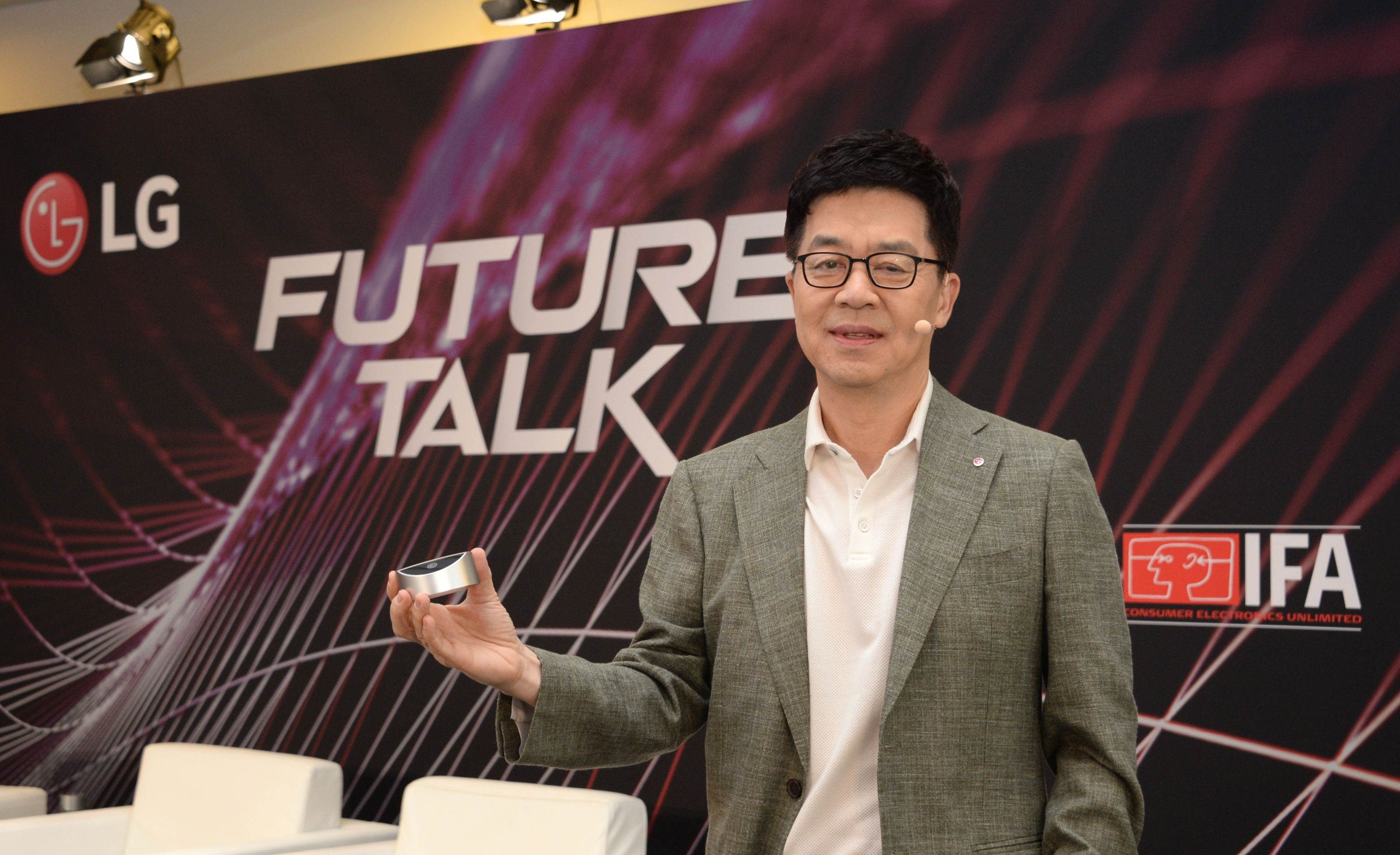Dr. I.P. Park, president and chief technology officer of LG Electronics, delivers a speech at a panel talk event to kick off IFA 2019.