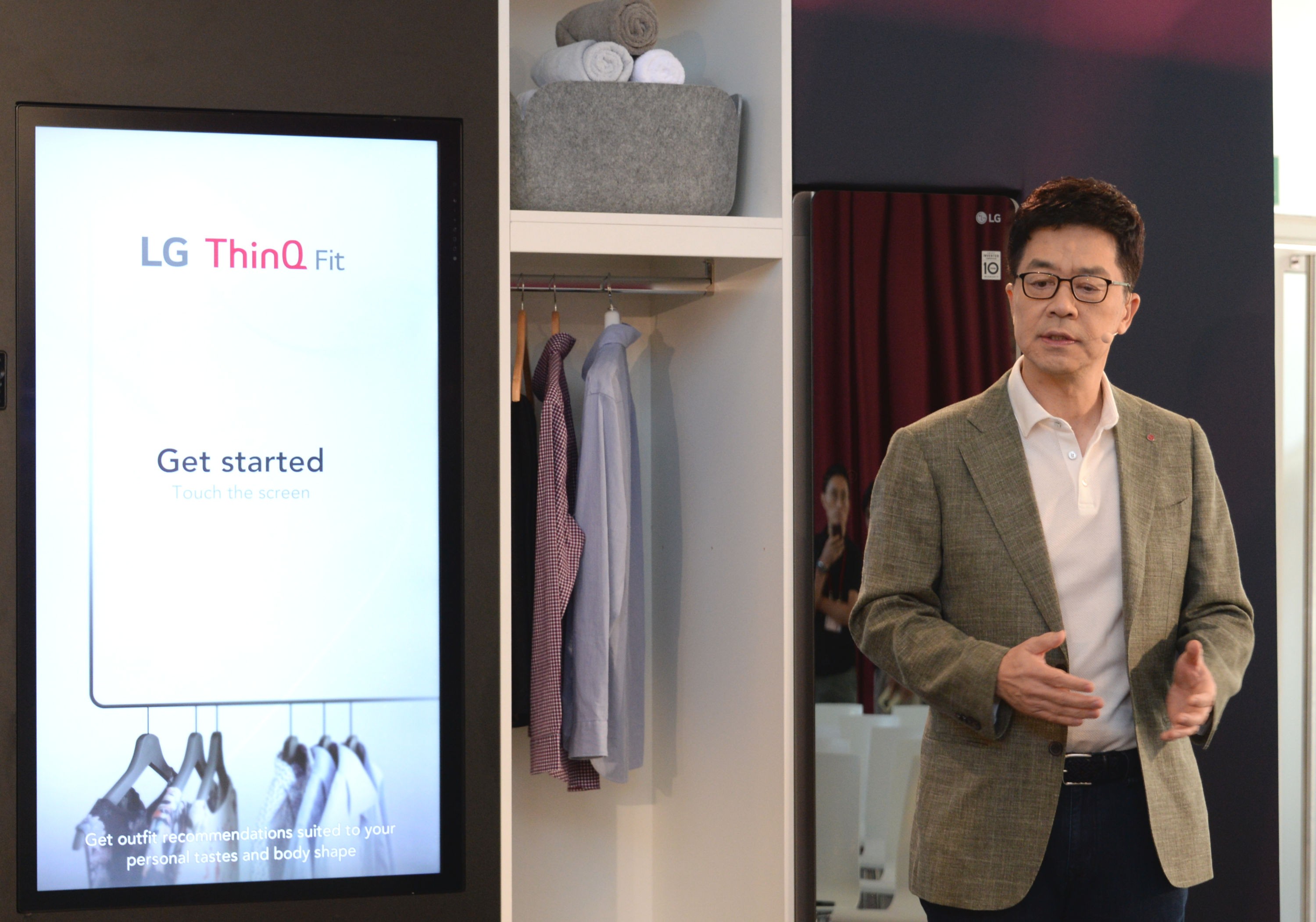 Dr. I.P. Park, president and chief technology officer of LG Electronics, delivers a speech at a panel talk event to kick off IFA 2019.