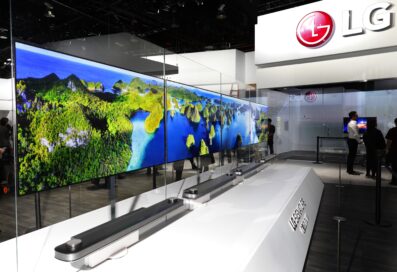 Side view of four sets of LG SIGNATURE OLED TV W placed abreast at LG's CES 2017 booth