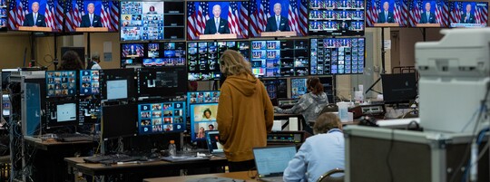 People preparing for the 2020 U.S. Political Conventions with many of LG’s wide-ranging 4K Ultra displays being used