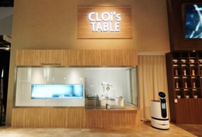 Image of LG’s CLOi robots inside the makeshift Cloi’s Table restaurant at CES 2020