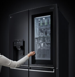 New LG InstaView Refrigerators Demonstrate Hygiene Innovation at CES 2021