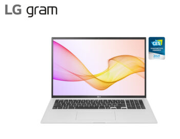 LG gram in silver with its stylish new design beside the CES 2021 Innovation Awards Honoree logo