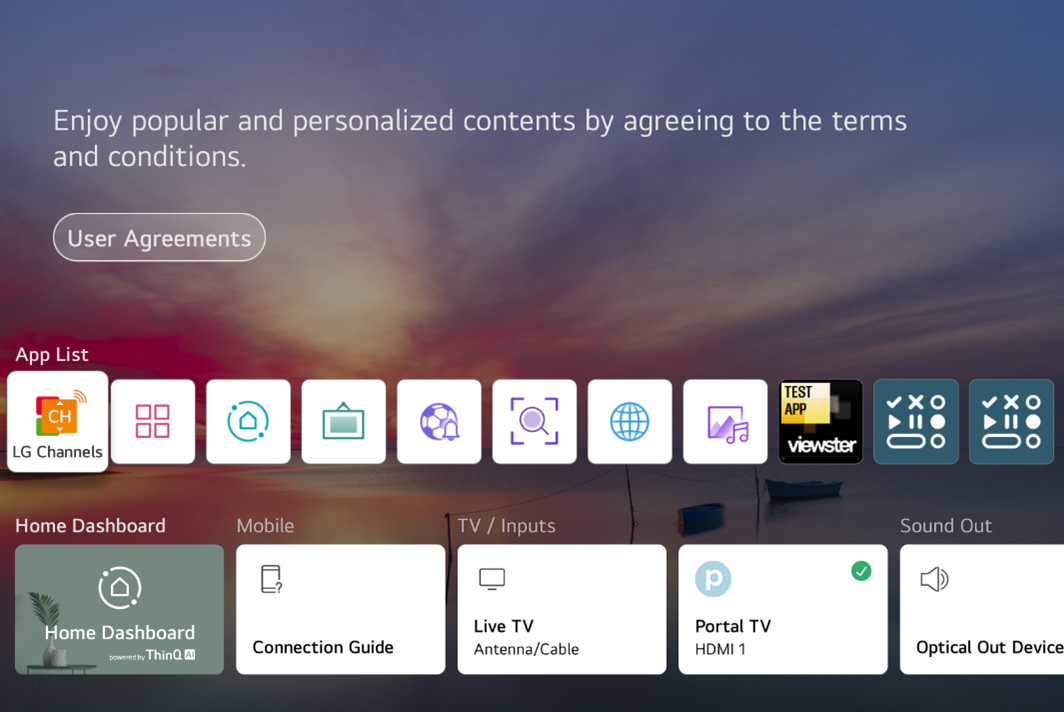 A TV screen displaying various apps and the icon confirming a successful connection with Portal TV