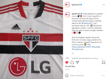 LG Brazil’s Instagram post showing São Paulo FC’s official uniform with LG as its main shirt sponsor