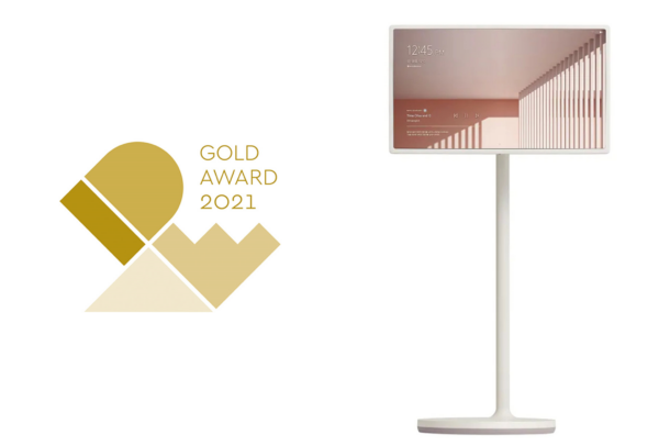 'IDEA Gold Award 2021' logo and the front view of LG StanbyME