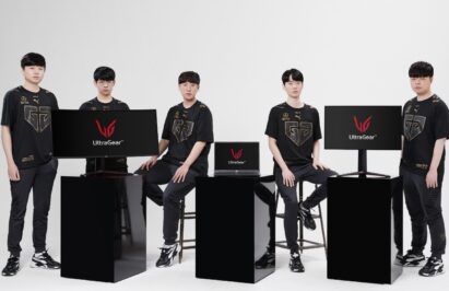 Five Gen.G Esports players and UltraGear monitors