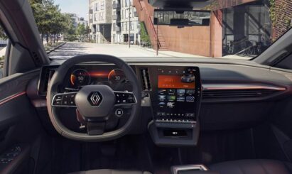 Inside the Renault Megane E-TECH Electric equipped with LG’s next-generation In-Vehicle Infotainment system.
