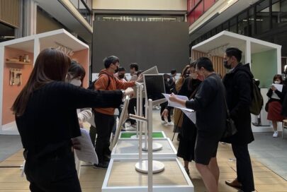 Visitors of the LG StanbyME launch event experiencing the new device at its Hong Kong launch event.
