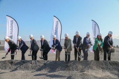 (from left) at the LG-Magna Mexico plant opening event