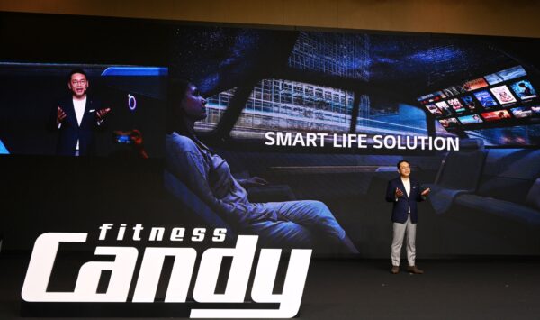 LG Electronics CEO Cho Joo-wan presenting a new venture during the launch ceremony of Fitness Candy at Conrad Seoul on Thursday