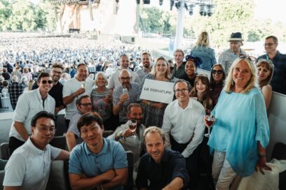 The attendees of “LG SIGNATURE Hosts” experience held at BST Hyde Park posing together for a picture