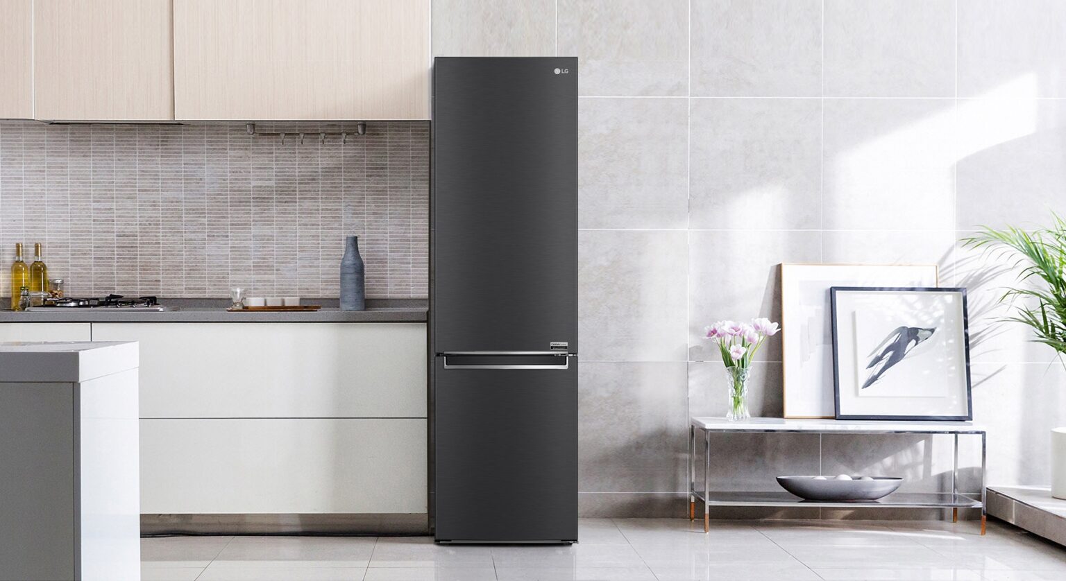 LG's EcoConscious BottomFreezer Shows off TopTier Energy Efficiency