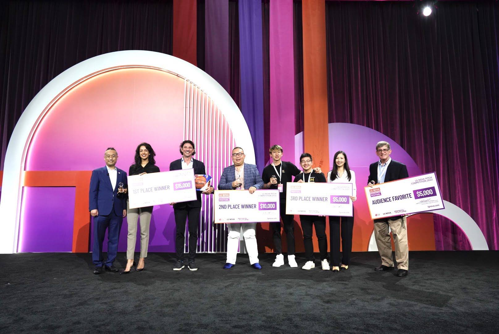 Left to Right, Dr. Sokwoo Rhee from LG NOVA, Parsoua Shirzad and Andriyko Herchak of Trendi, Keith Loo of Skinopathy, Richard Wang, Diane Guo and Oscar Guo of Metalistings, and David Blaszkowsky of Helios Data, Startup competition winners at the LG NOVA Innovation Festival