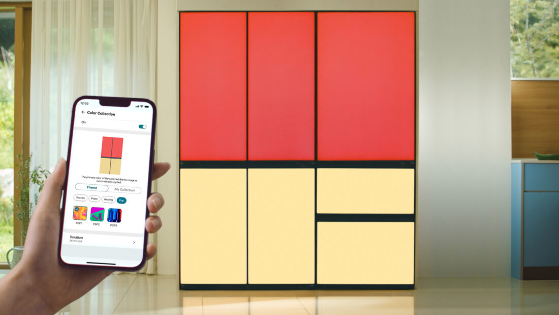 LG MoodUPTM refrigerator door panel colors can be changed via the ThinQ app