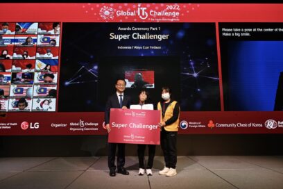 Abiyu Ezar Firdausi from Indonesia awarded as the Super Challenger in the 2022 GITC through livestream.