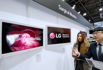 LG Unveils Its First Mini LED Surgical Monitor at MEDICA 2022 in Germany