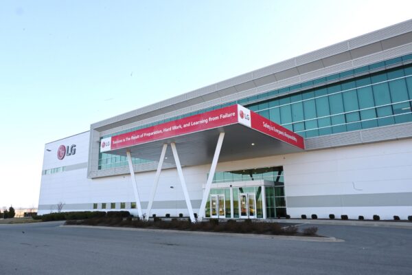 The foreground photograph of LG’s home appliance manufacturing plant in Tennessee, the United States