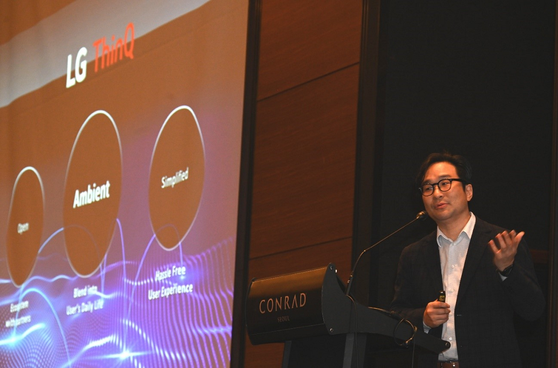 Jung Ki-hyun, vice president of LG platform business center, is introducing the vision of LG ThinQ at the Connectivity Standards Alliance conference