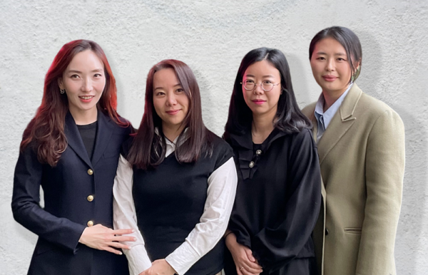 LG SIGNATURE UX Design Team members Chung Sangin, Kim Jayoen, Hwang Inyoung and Bae Mimi.