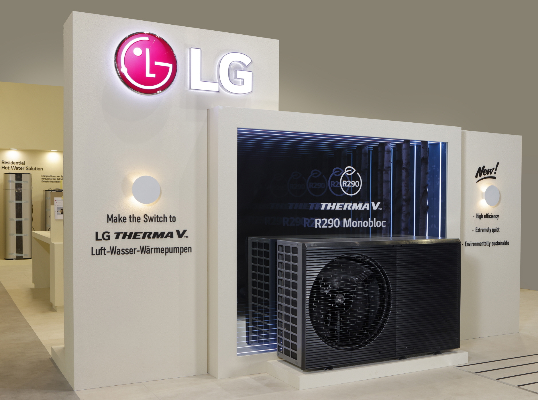 LG’s new Therma V™ R290 Monobloc is displayed in LG’s booth at the ISH 2023