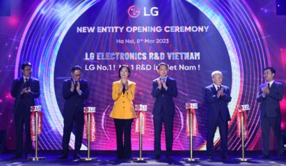 LG Executives, Vietnam government officials and others at the opening ceremony of LG R&D Subsidiary in Vietnam