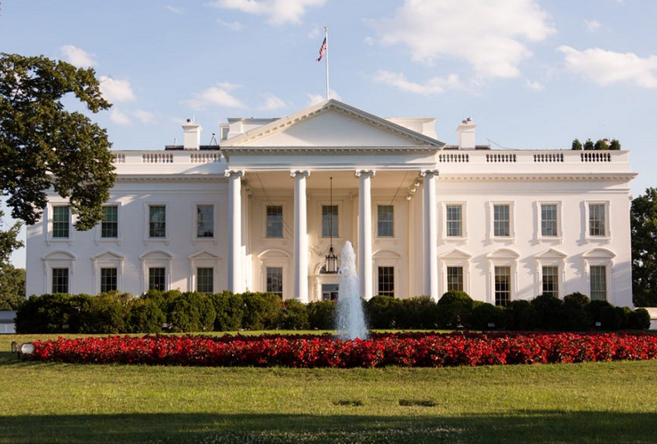 A photo of a White House
