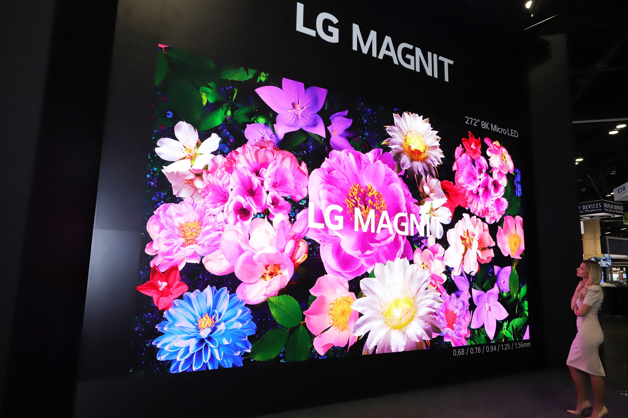 LG MAGNIT 8K Micro LED display in the Digital Art Zone