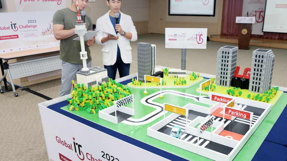 A photo of an offline site prepared for the 2023 Global IT Challenge for Youth with Disabilities