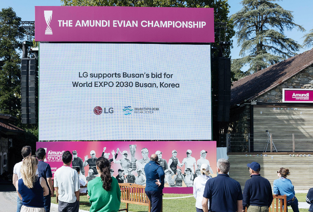LG's digital billboard in Evian Resort Golf Club, France displaying a video of Busan, South Korea to promote the city as a host to World Expo 2030