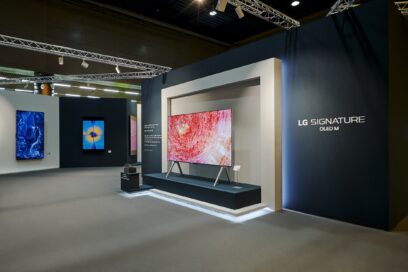 The entrance to Frieze Seoul 2023 boasts the LG SIGNATURE OLED M3 TV which is displaying artwork by late Korean artist, Kim Whanki