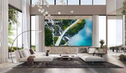118-inch LG MAGNIT in a living room