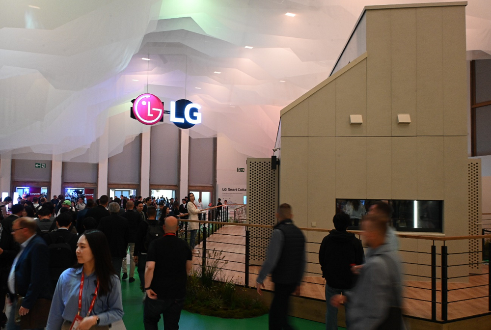 A sideview of LG Smart Cottage installed at IFA 2023