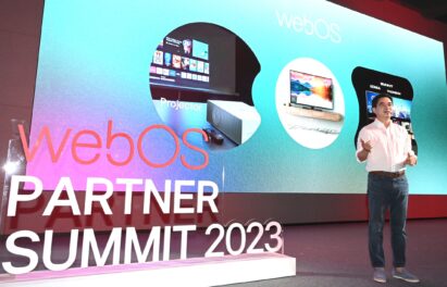 An official from LG Electronics presenting a webOS-related PowerPoint at LG Electronics' webOS Partner Summit event