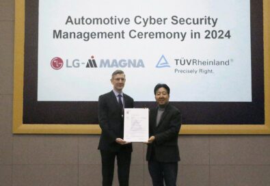 LG Magna CEO receiving Cyber Security Management System certification from TÜV Rheinland