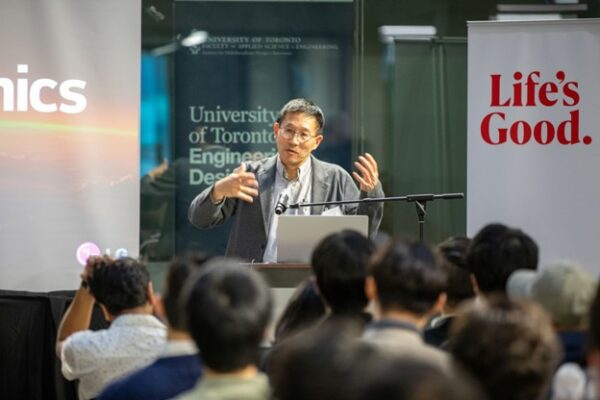 Fostering-Innovative-Talents-through-Partnership-with-University-of-Toronto’s-Applied-AI-Program_3-600x400.jpg