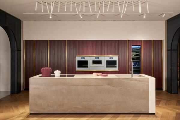 A photo of the SIGNATURE KITCHEN SUITE showroom 