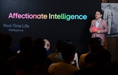 LG CEO William Cho talking at the MS CEO Summit