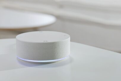 A photo of LG ThinQ ON™ placed on a table