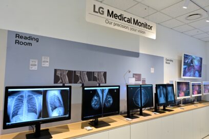 LG Monitors displayed in a row