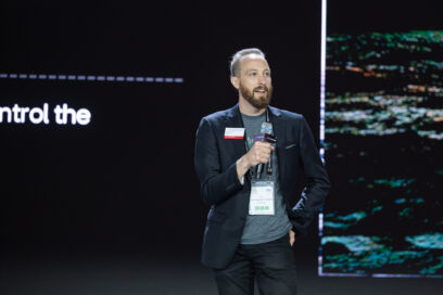 Lukas Klingsbo, awarded second place at the LG webOS Hackathon 2024, delivers a speech at the ceremony