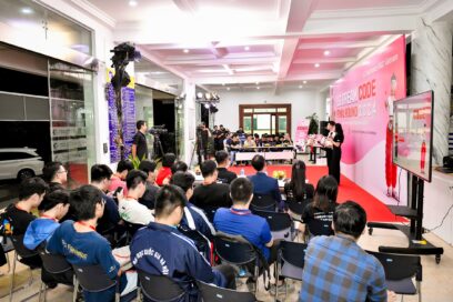 A photo of students sitting in chairs and participating in the LG Dream Code 2024 program event