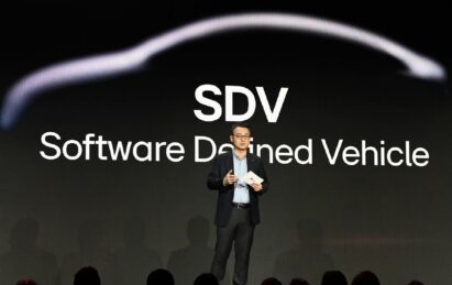 A presentation by Seokhyun Eun, speaking in front of the title “SDV Software Defined Vehicles”