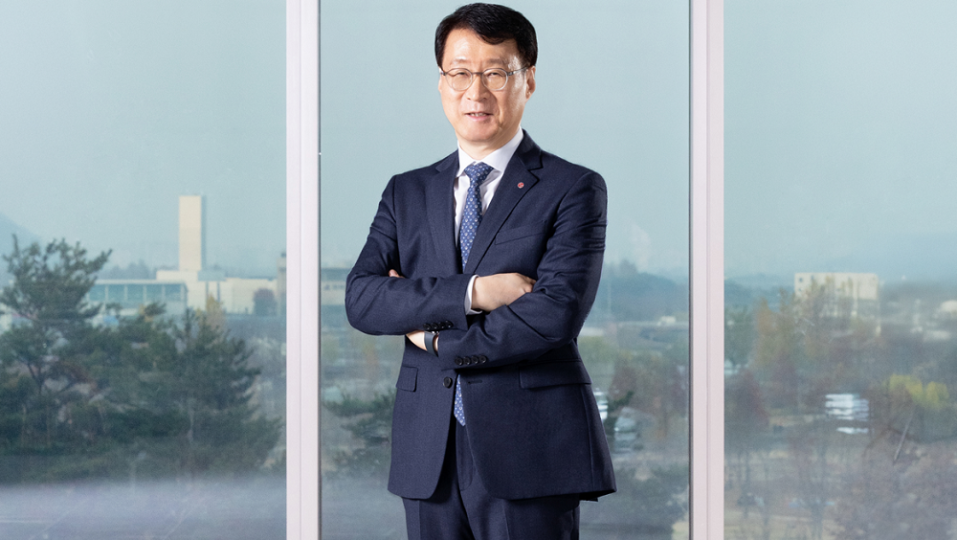 An image of James Lee, President of LG Electronics ES Company, smiling with his arms crossed